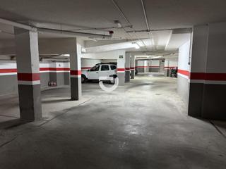 Aparcament cotxe  Calle constitucio. Garaje con trastero en real de gandía