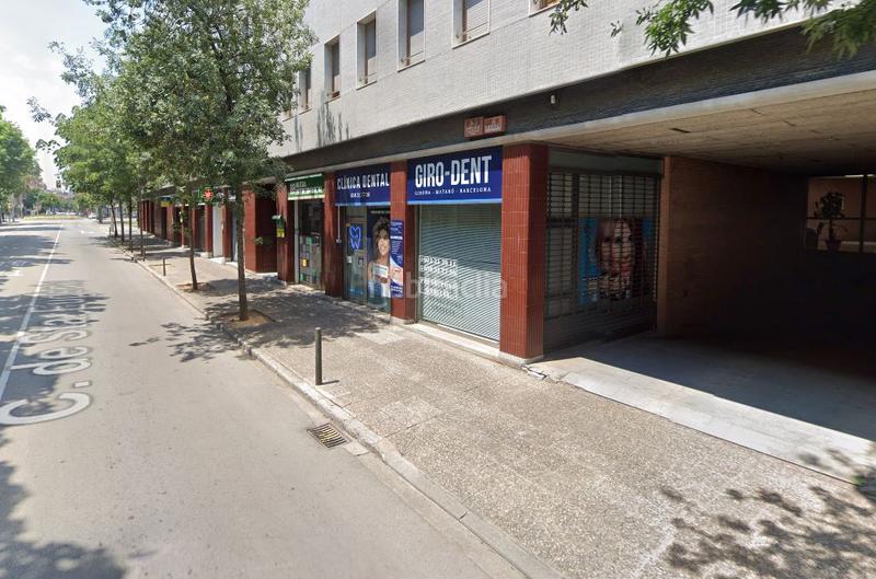 Foto effddc49-6805-4a55-8365-5d80ba9f3b12. Lloguer local comercial a carrer de santa eugènia 92 a Girona