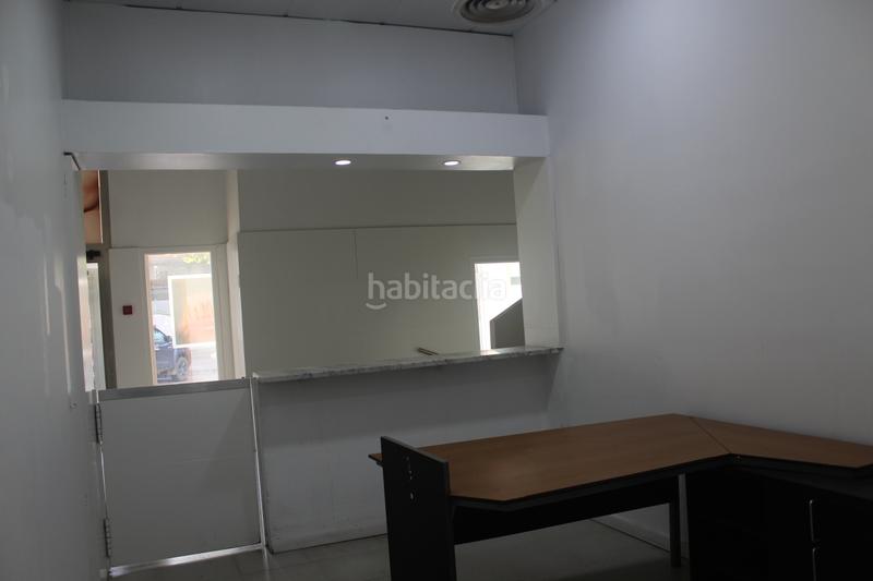 Foto db32b63c-98b4-4c35-a367-1d9bd9f0ddc2. Rent business premise in carrer de santa eugènia 92 in Girona