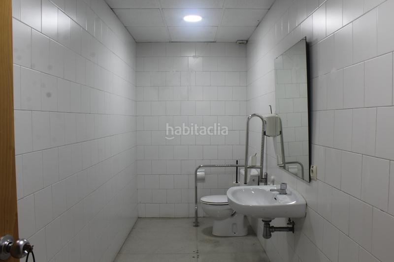 Foto fd328715-4aa7-48cc-8c5f-3748f62e577a. Rent business premise in carrer de santa eugènia 92 in Girona