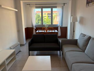Lloguer Pis  Carrer del riu fluvià. Pis per estudiants
