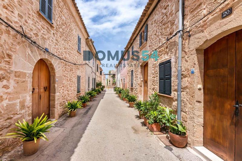 Foto a49020c6-35e2-411e-ba74-6fae833a66b3. Casa  en el centro de alcudia en ciutat d´Alcúdia Alcúdia