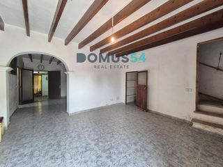 Casa in Sineu. Casa a reformar en sineu