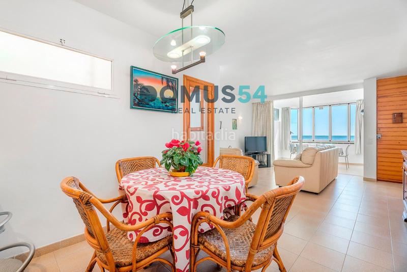 Foto c3594556-07f0-4409-abb2-bc49b4e01bd3. Alquiler apartamento  duplex de alquiler primera línea de mar en puerto de alcudia en Alcúdia