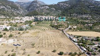 Fondo rustico in Selva. Terreno rústico edificable en caimari con proyecto y licencia