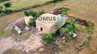 Country house in Zona Periurbana. Casa en suelo rustico en inca
