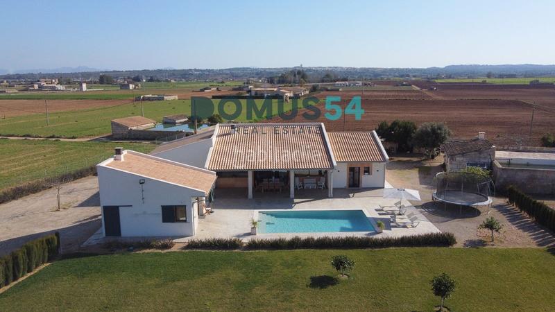 Foto c3431f0c-5909-473e-becc-22b671e07739. Country house with heating parking pool in Búger