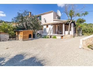 Haus in Alar. Propiedad con casa de invitados
