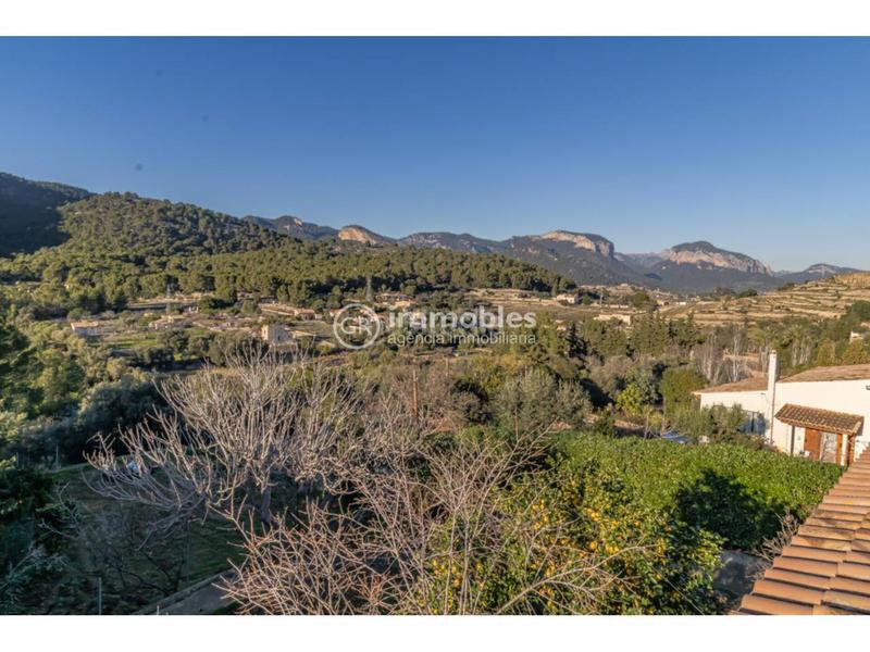 Foto ca2d8360-e545-43a3-a834-442dc4398371. Casa amb aparcament a Alaró