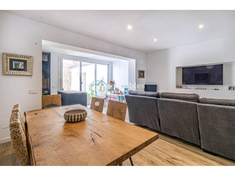 Foto 21049f7b-fcdd-4e7c-be3c-6de988e71f0f. Casa con piscina in Alaró