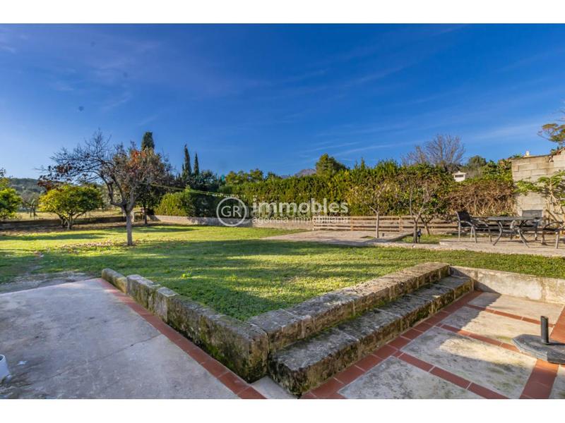 Foto ab1b8158-6d39-4951-8826-d979678ef2a6. Casa amb aparcament a Selva
