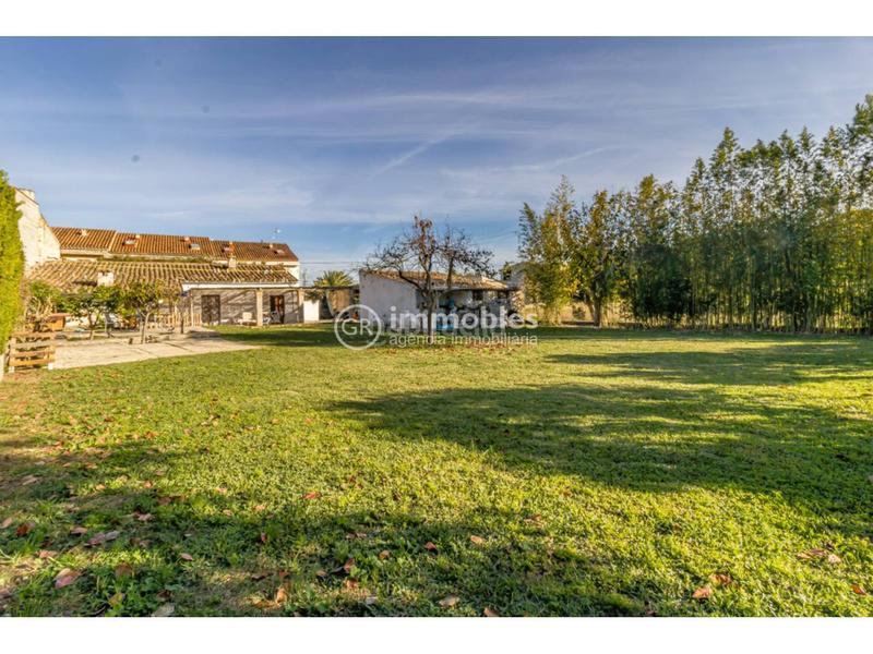 Foto faaacddb-da59-4bb5-bc2c-8c3a8ccf9899. Casa amb aparcament a Selva