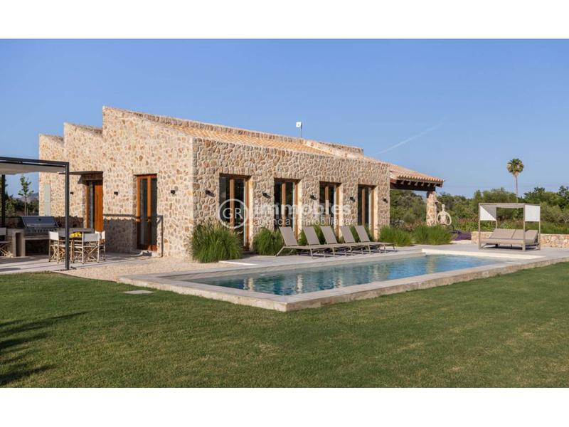 Foto 32e49d9d-6c5f-4815-96de-666d8df6c3dc. Xalet amb calefacció piscina a Pollença poble Pollença