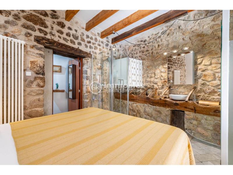 Foto 25cc6383-4cf7-4566-bd68-4d007b7dbe79. Haus mit heizung parking pool in Selva