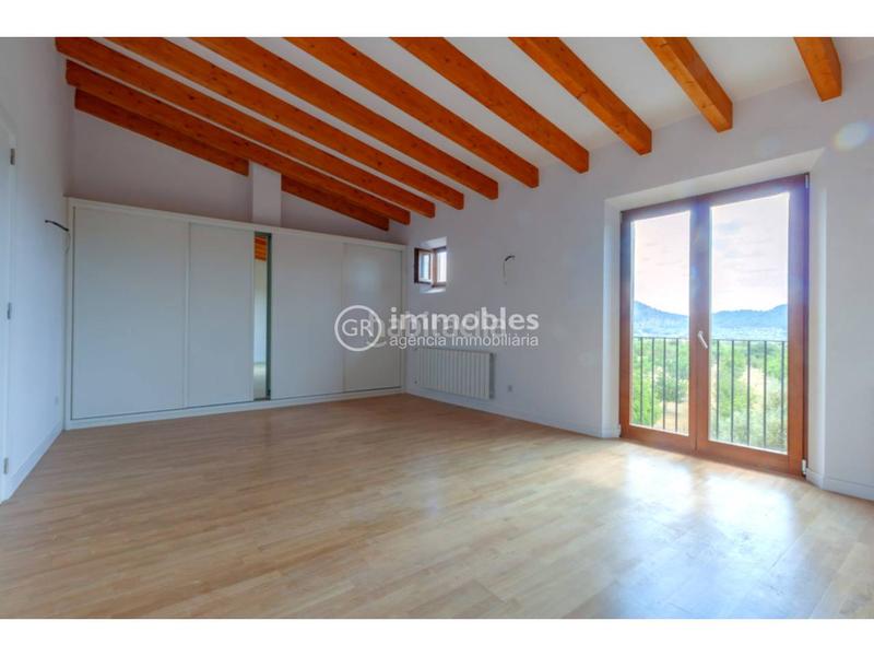 Foto 0b1c588f-54d1-43dc-9189-26c1028d58b8. Casa aparellada amb aparcament piscina a Alaró