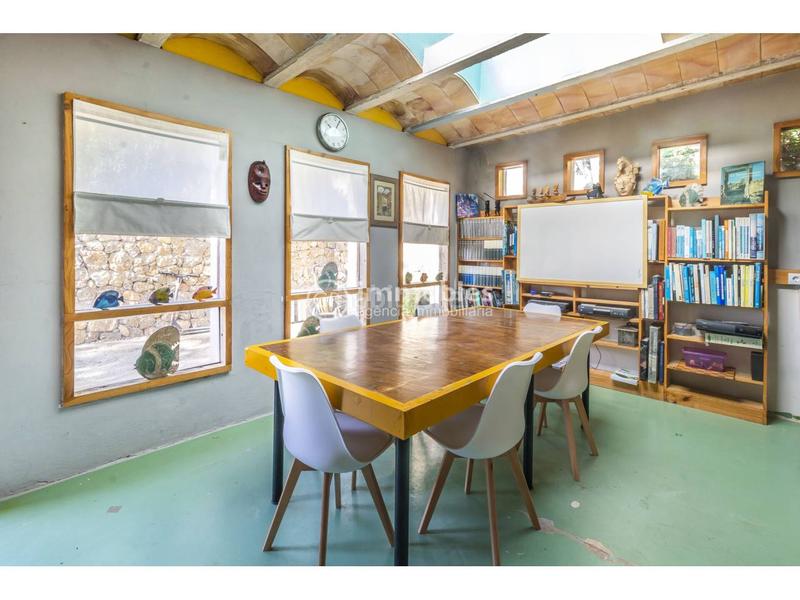 Foto c8ad8058-f53f-4b0a-93f9-3eacfd81e122. Casale con parcheggio in Alaró