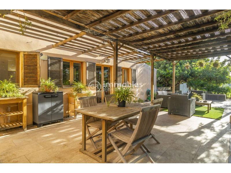 Foto cd8db9a1-90c0-418d-8723-61d60a932f45. Casale con parcheggio in Alaró