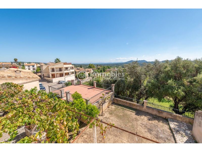 Foto 5159991a-bbe4-4080-b77a-45813ed476fd. Casa amb aparcament a Selva