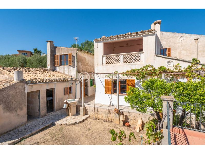 Foto 85d0d26b-db64-4e8d-8409-f7c66783423f. Casa amb aparcament a Selva