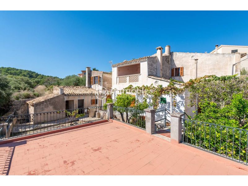 Foto d51a60aa-ce60-45b4-b2a4-3563b742585d. Casa amb aparcament a Selva