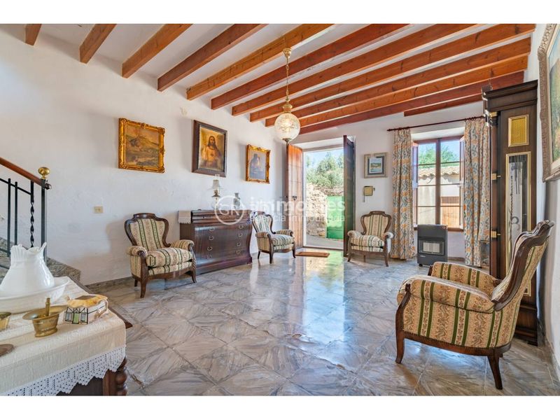 Foto e6c6461d-5fcc-43b7-9e8e-7d61b07eecba. Casa amb aparcament a Selva