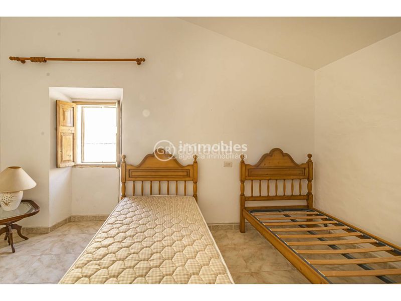 Foto b7a22951-94db-465e-9c0a-f3e18825b0f5. Casa amb aparcament a Selva