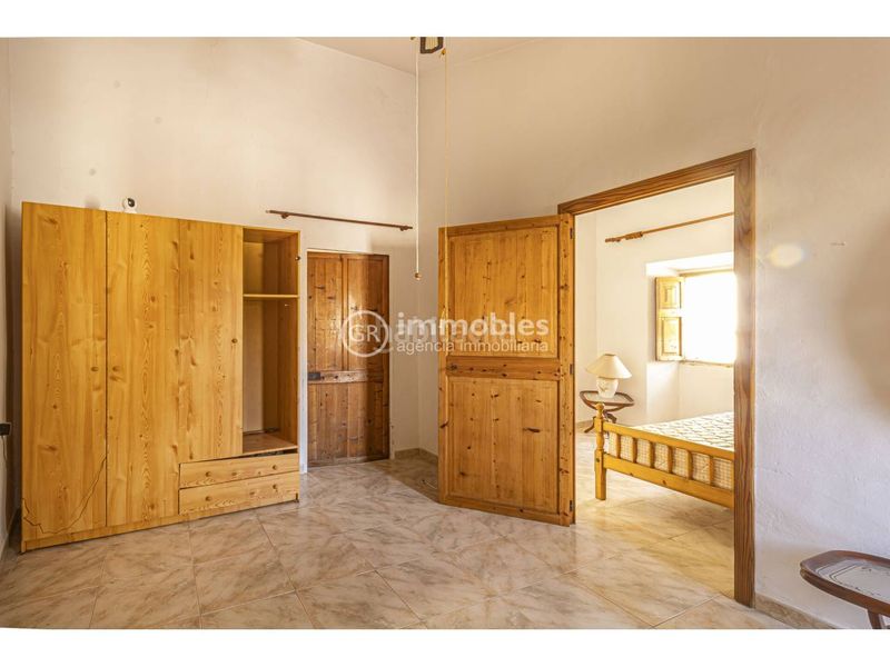 Foto bf22a648-8978-4227-a93c-51bd8d70c486. Casa amb aparcament a Selva