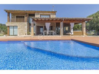 Chalet  Poligono 4. Exclusiva propiedad con atardecer de ensueño