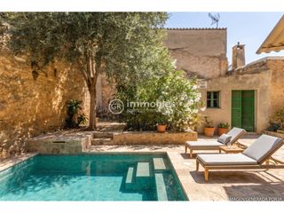 Casa en Sencelles. Encantadora casa señorial en biniali con amplio patio y zona de
