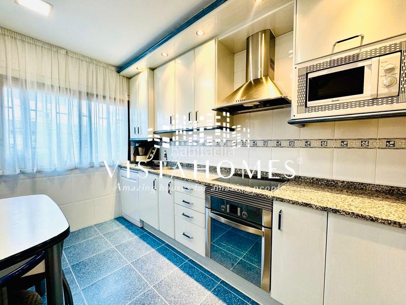 Foto 3c0cd52a-6ec8-41a4-aa84-af726ef64615. Casa aparellada amb calefacció piscina a Arroyo de la Vega La Moraleja