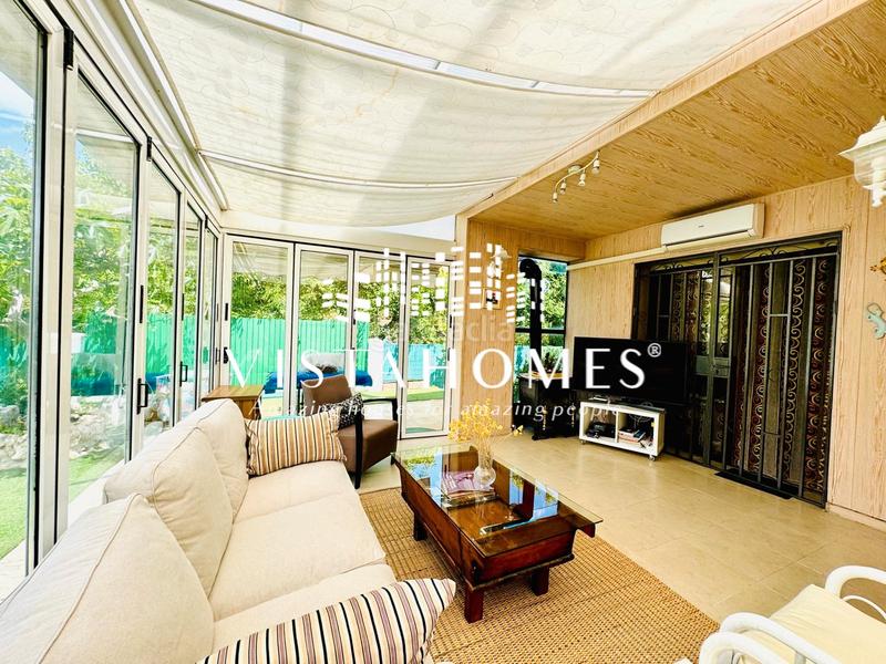 Foto f1bacc5f-45f8-440f-942e-f186e101fbd1. Casa aparellada amb calefacció piscina a Arroyo de la Vega La Moraleja