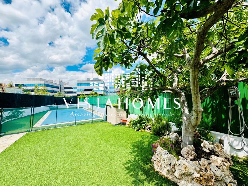 Foto 5f94476d-4704-4bac-b113-594c882a5b34. Maison jumelée avec chauffage piscine dans Arroyo de la Vega La Moraleja