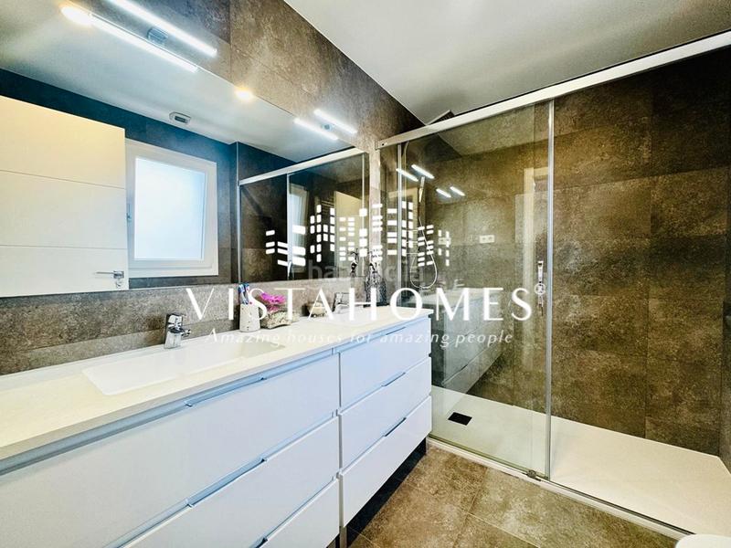 Foto 9d926fce-b749-40a6-b0a3-bf4740794842. Casa aparellada amb calefacció aparcament piscina a San Agustín de Guadalix