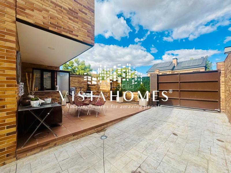 Foto ade068ba-ff48-4fff-ac5c-a265fcab25b5. Casa aparellada amb calefacció aparcament piscina a San Agustín de Guadalix