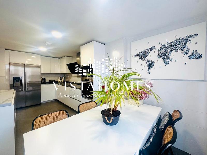 Foto b5353bc8-4094-45de-873b-15ef33599494. Casa aparellada amb calefacció aparcament piscina a San Agustín de Guadalix