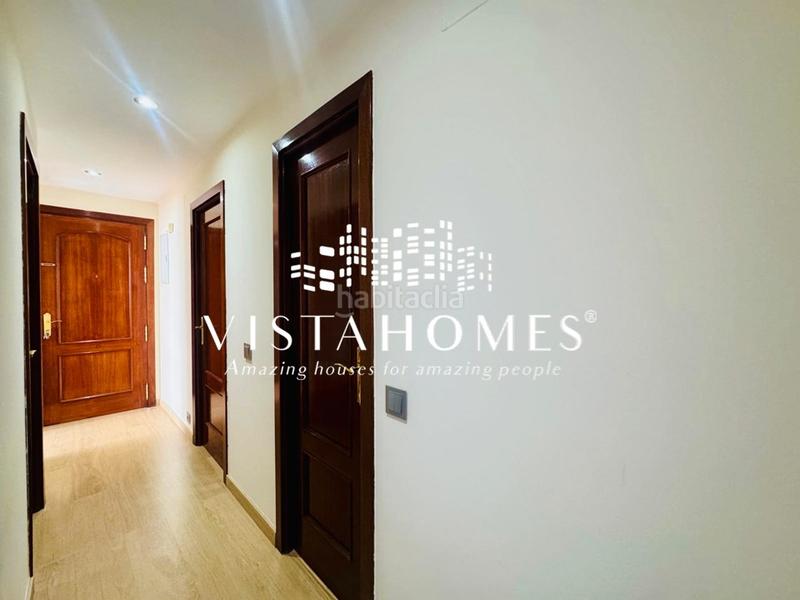 Foto 245bd4b9-b7b5-4c96-995d-88ab78dd5818. Attico con riscaldamento parcheggio in San Isidro Madrid