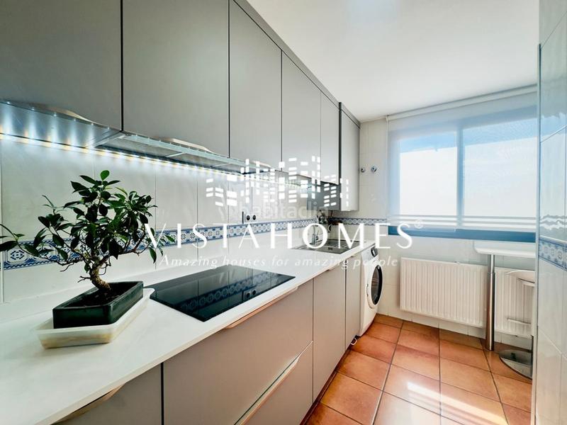 Foto 8e491453-8491-467a-9484-933553ce8439. Dachwohnung mit heizung parking in San Isidro Madrid