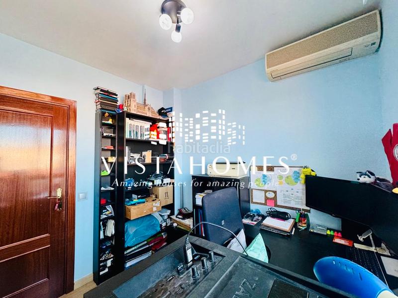 Foto d4bccd93-585b-4dd0-a6c8-1a0f81cc3648. Dachwohnung mit heizung parking in San Isidro Madrid