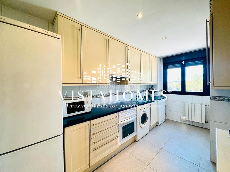 Foto f2577279-d941-498b-bd75-c6f4f2b397b2. Appartamento con riscaldamento piscina in Centro Alcobendas