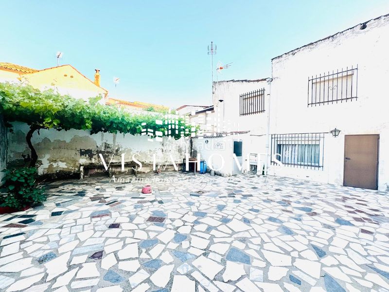 Foto bc7b5866-f366-4453-81a6-ade67025ca0e. Casa aparellada amb calefacció a Chinchón