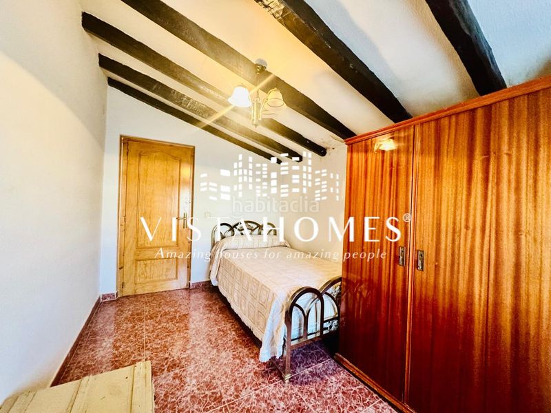 Foto f279d377-4c25-4aa0-bb43-86c9562168a8. Casa aparellada amb calefacció a Chinchón