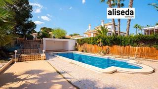 Chalet à Calle alisios 133. Oportunidad de bancos sin comisiones!!!