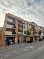 Pis a Avenida calvo sotelo 3. Piso en beniel