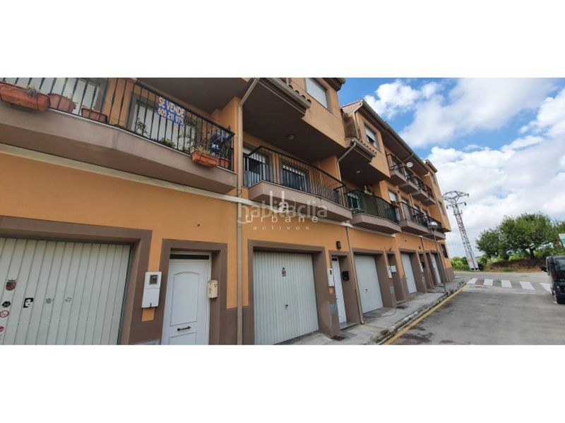 Foto af466a76-d276-408d-929f-f80a0b4caa98. Casa adossada amb aparcament a Bèlgida