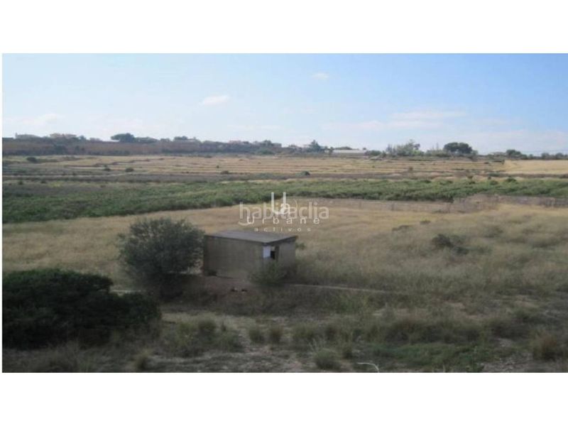 Foto b3b9bf20-b678-404c-a319-a0c2f393fc58. Finca rústica a Alginet