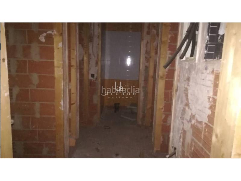 Foto 34f921d9-6ddc-4529-8ad7-a6ad35b1407b. Edificio in Favara