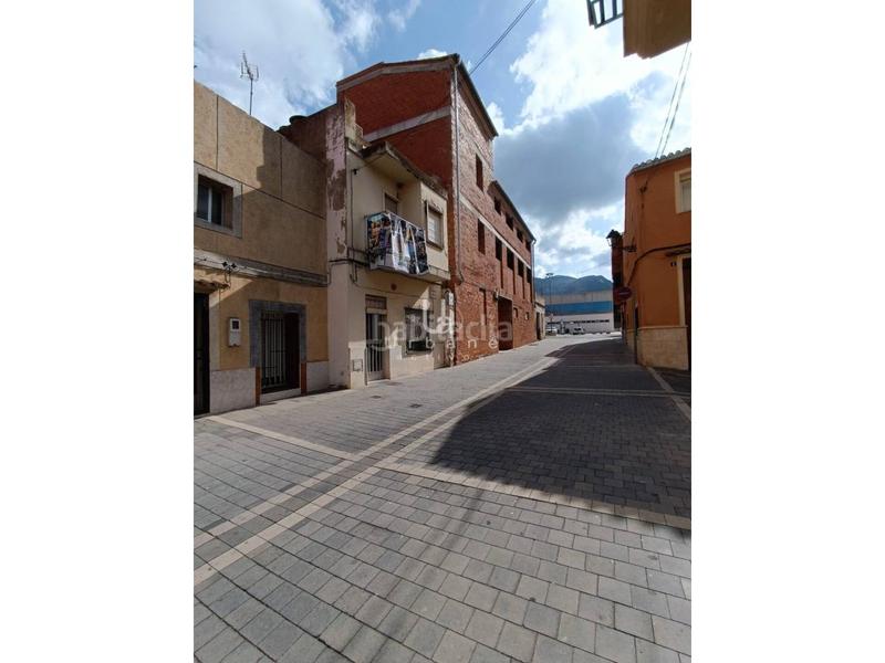 Foto 3713a6e8-2fd1-48fa-ba25-97292099032a. Edificio in Favara