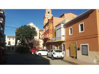 Edifici  Veracreu. Obras paradas en favara edificio en construcción de 3 plantas