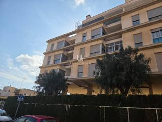 Piso  Matadero. Oportunidad de inversión única en cartagena! vivienda ocupada.