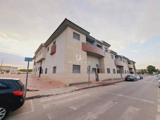 Parking coche  Velázquez. Parking con opción de trastero en venta en las torres de cotilla